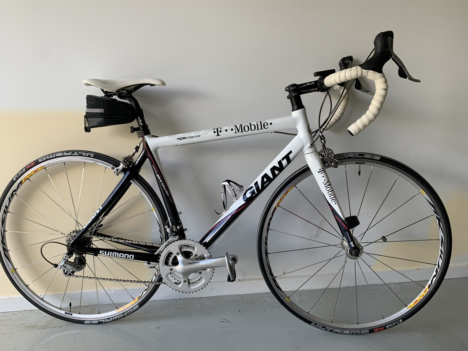 T MOBILE Giant road bike eBay