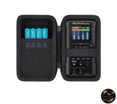 ZOOM R4 multitrak 32-bit float portable multitrack recorder dedicated storage