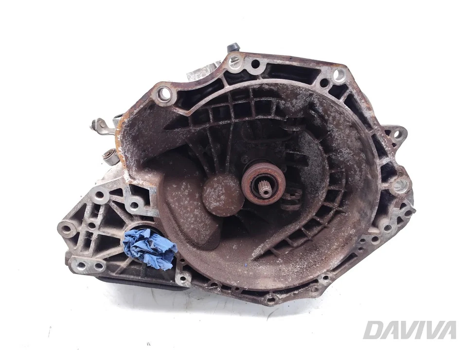 Vauxhall Corsa Boîte de vitesses manuelle à 5 vitesses 1.2 Essence 59kW (80 HP) - Image 2 of 4