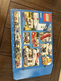 LEGO CITY: Camper Van (60057) MISSING MINIFIGURES AND BOAT