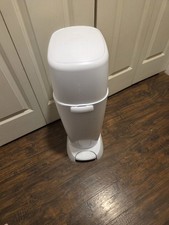 Playtex Diaper Genie Complete Pail With Refills White