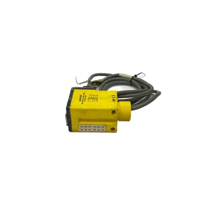 USED Banner 90-250VAC 5A Fiber Optic Amplifer w/ Electromechanical Relay Q45VR2F