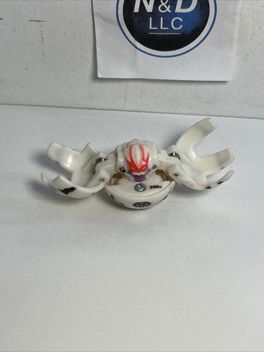 Bakugan Fear Ripper 390G Pearl White Darkus B1 Classic Battle Brawlers Rare READ - Picture 2 of 14