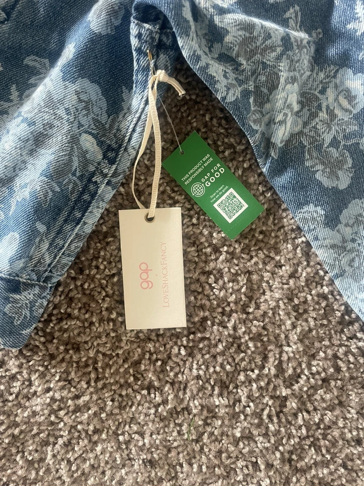 Gap x Love Shack 花式花卉牛仔夹克,尺寸 M — 第 3/4 张图片