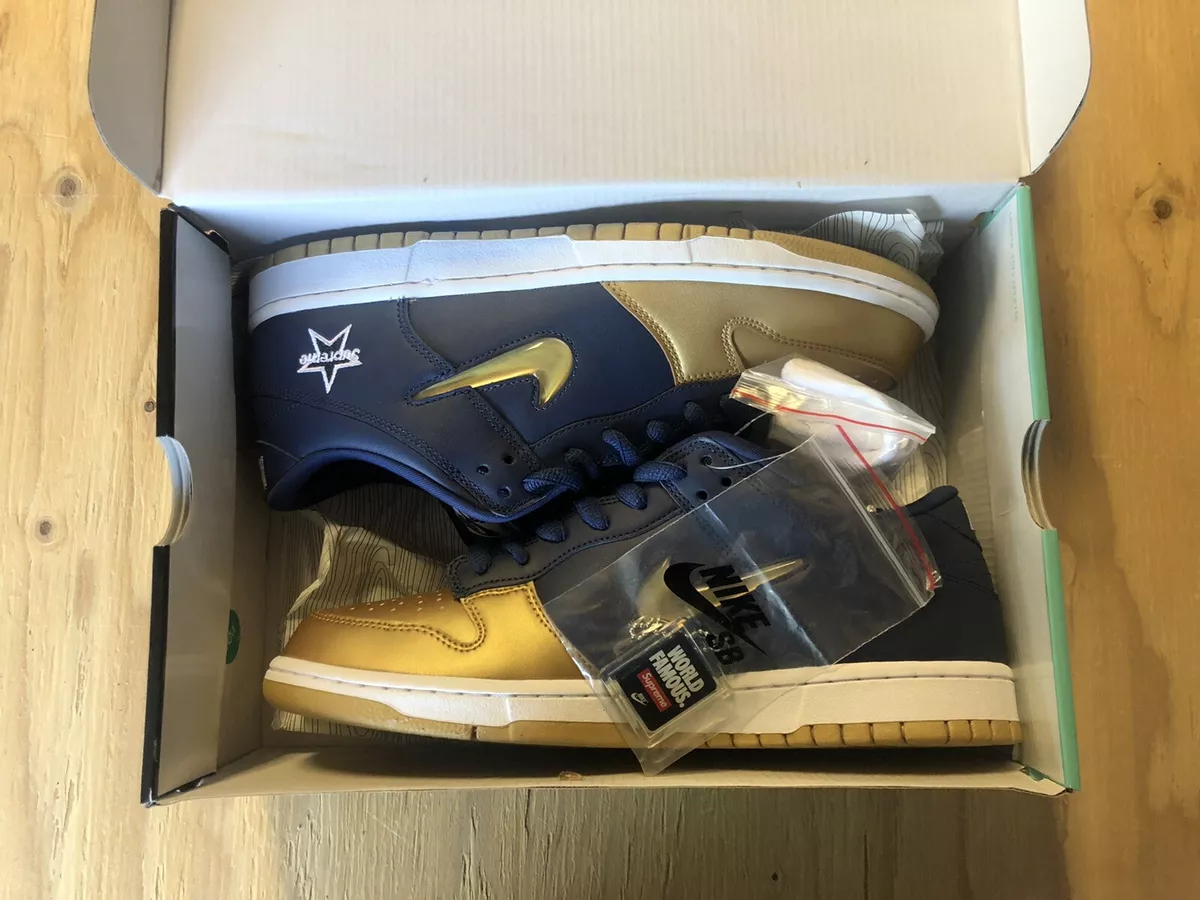 Nike sb dunk low supreme jewel swoosh gold discount