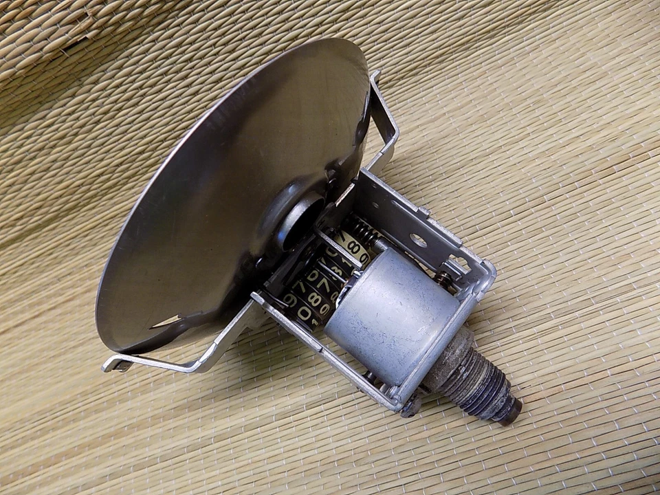 1950 Studebaker Commander Speedometer Parts - Image 4 of 4