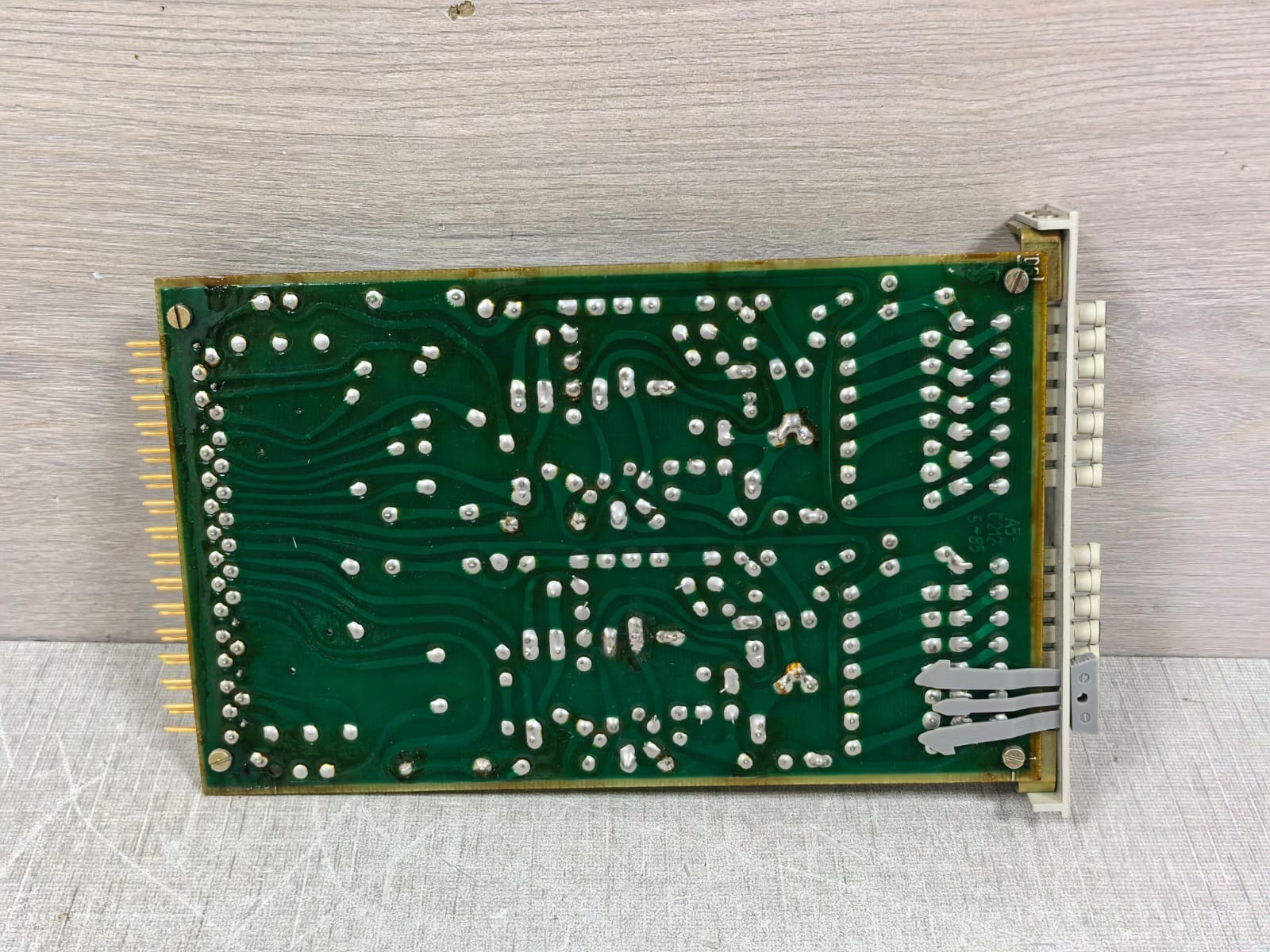 Siemens 7TT1122-1/DD M11140-B2210 SIEMENS 7TT1122-1/DD M11140-B2210 CIRCUIT BOARD 6