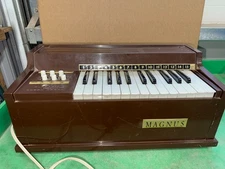 Magnus Electric Desk Top Chord Organ Model 300 USA w/ Music (Tested Works Good)
