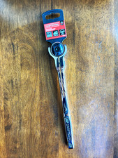 Craftsman V-series 38-in Drive Reversible Swivel Flex-head Ratcheting Wrench Craftsman V-series 38-in Drive Reversible Swivel Flex-head Ratcheting Wrench