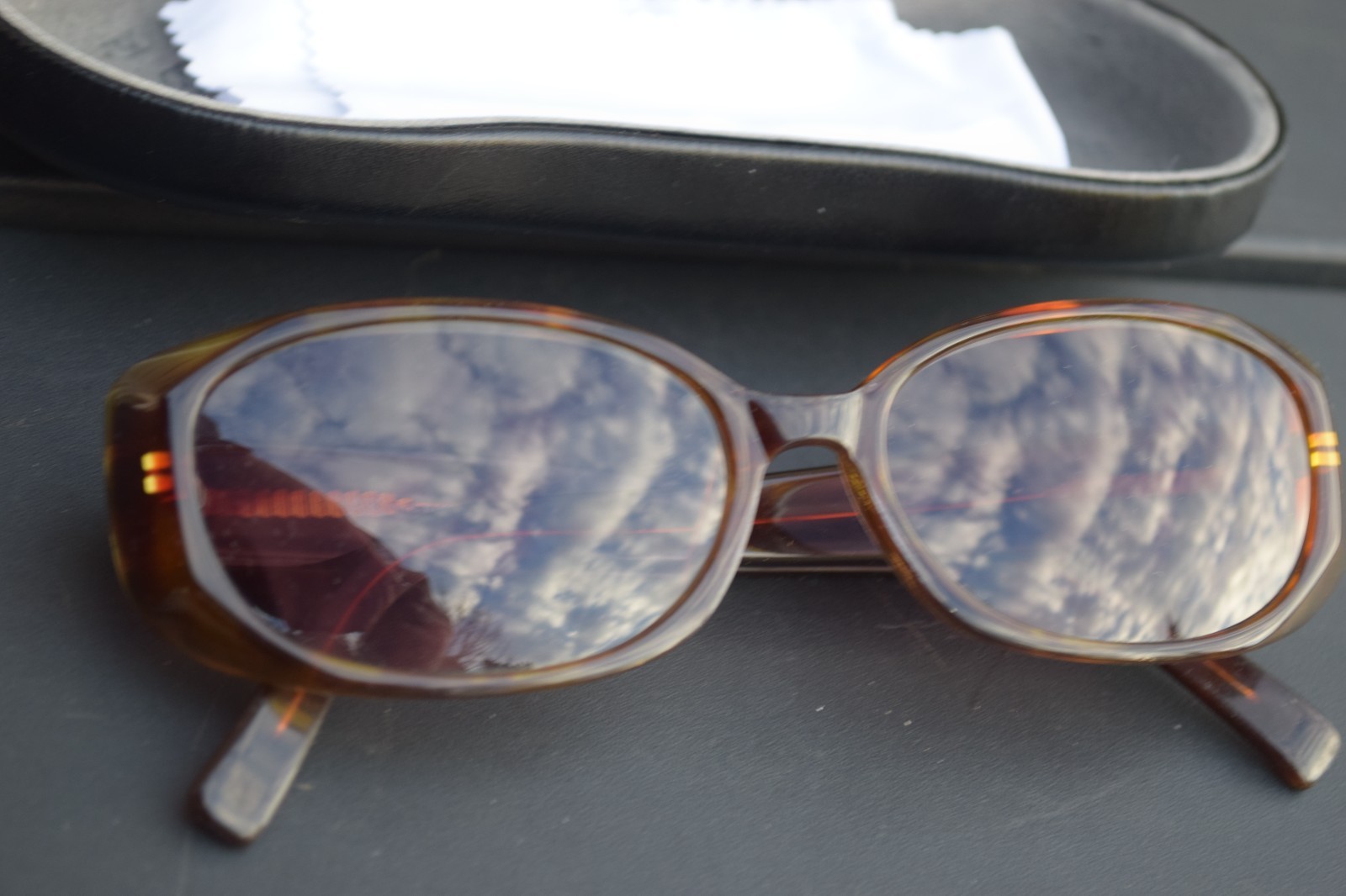 ANNE KLEIN BROWN AUTHENTIC DESIGNER FRAMES SUNGLA… - image 4