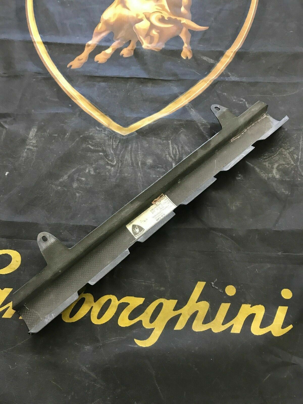 LAMBORGHINI MURCIELAGO COUPE ENGINE SPARK PLUG CARBON FIBER COVER OEM 07M103908 