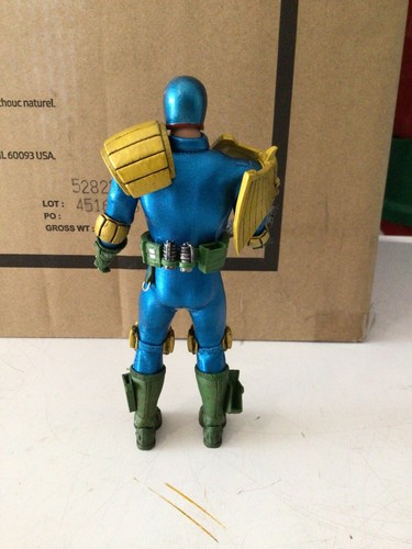 Mezco ONE:12 Collective Judge Dredd Previews Exclusive PX Loose as Shown - Picture 4 of 8