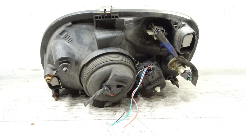 LÂMPADA DE CABEÇA DIREITA NISSAN MICRA (FORMA DE BOLHA) - VALEO GENUÍNO # 26010 6F720 - Imagem 3 de 4