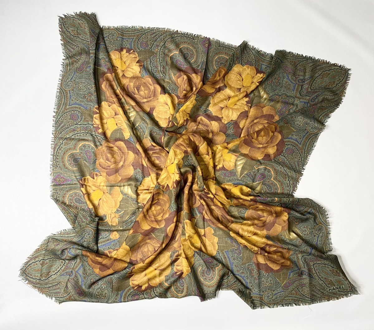 CHANELヴィンテージスカーフ Vintage Chanel Wool Silk Scarf Camellia 52 Inch | eBay
