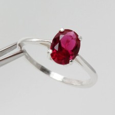 Ruby Ring Sterling Silver 925 / Oval-Shaped / Lab-Created