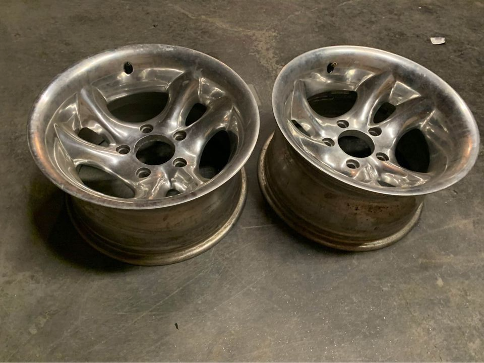 American Racing Ventura Polished 3-Spoke 16in 8-5x114 Wheels/Rims