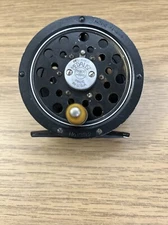 VINTAGE PFLUEGER MEDALIST 1392 FLY REEL