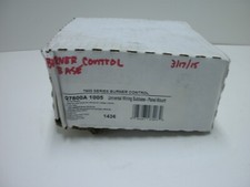 HONEYWELL Q7800A 1005 7800 SERIES BURNER CONTROL UNIVERSAL WIRING SUBBASE NIB