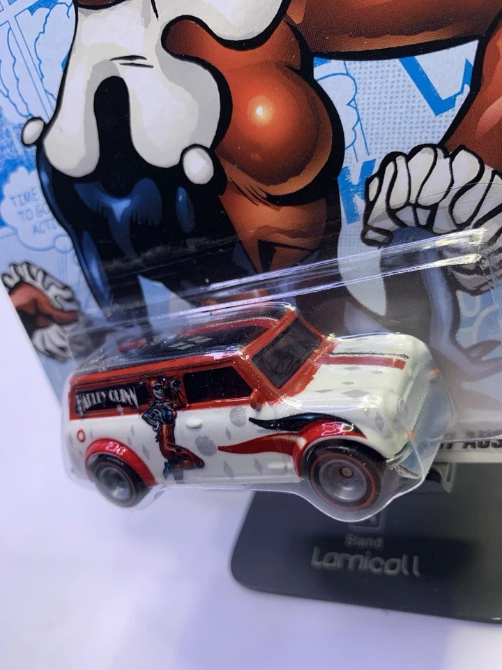 Hot Wheels 2012 Pop Culture DC Comics Harley Quinn '67 Austin Mini Van by Mattel - Image 4 of 4