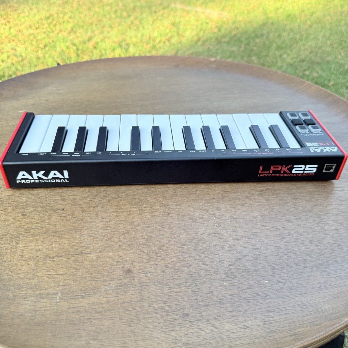 Akai Professional LPK25 MIDI Keyboard Controller Red 25-Key USB