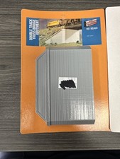 Walthers Cornerstone HO Scale 933-1040 Double Track Truss Bridge Abutment