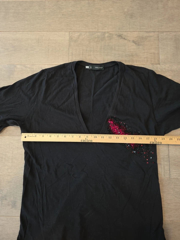 Dsquared 2 camisetas negras para mujer con cuentas de costura a mano grandes Foto 4 de 4