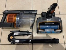 Shark IZ300UKT Anti Hair Wrap Cordless Pet Vacuum Cleaner - Black