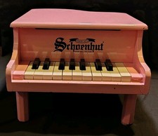 Schoenhut Pink Wooden Children's Kids Grand Piano 18 Keys. From St Augustine Fl.