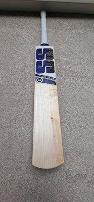 FULLY KNOCKED IN SS ENGLISH WILLOW CRICKETSCHLÄGER 