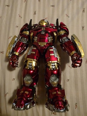 THREEZERO: DLX HULKBUSTER & IRON MAN MK. 43