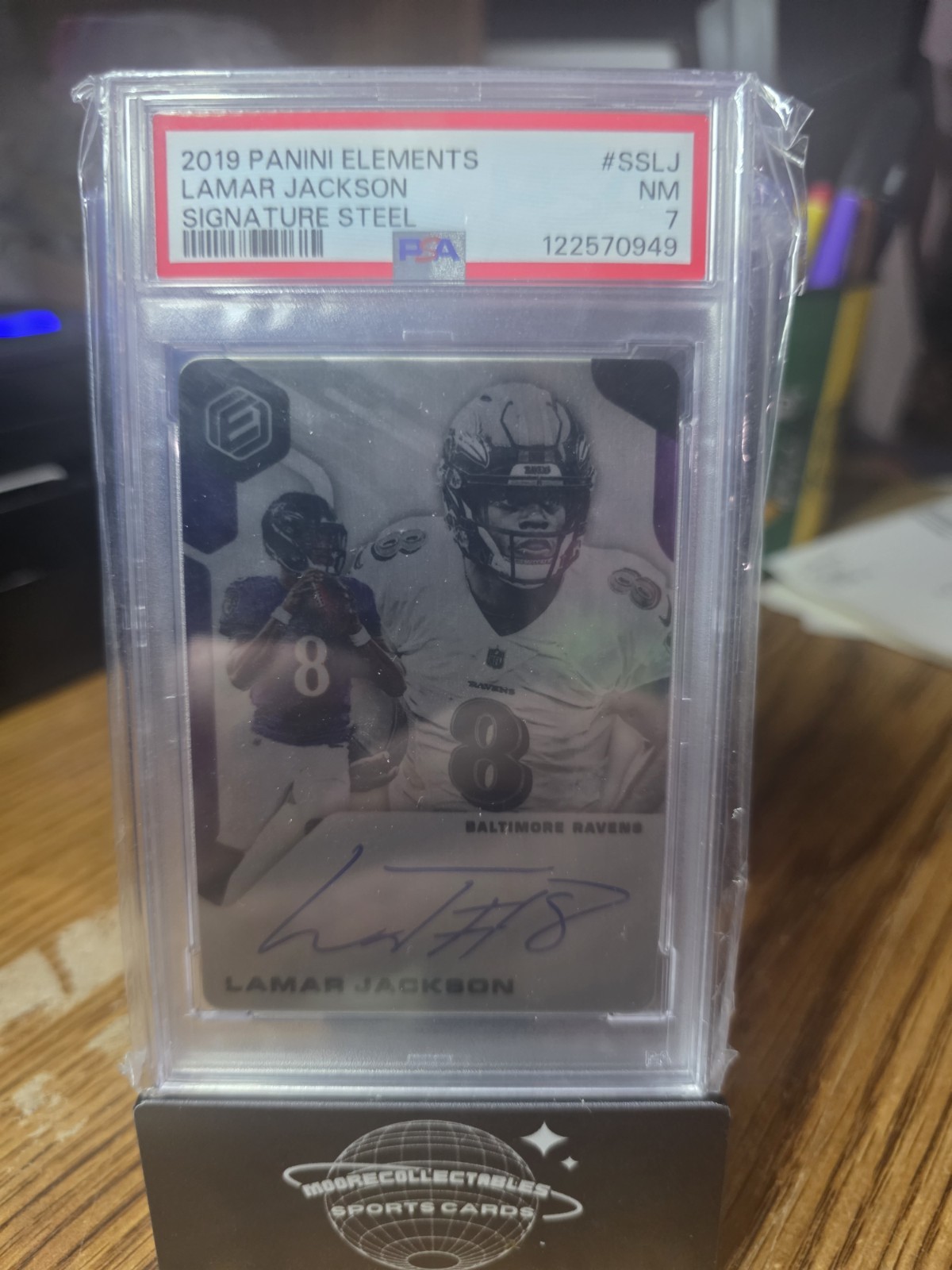 2019 Panini Elements - Signatures Lamar Jackson AUTO SS-LJ Steel /25 (AU) PSA 7 