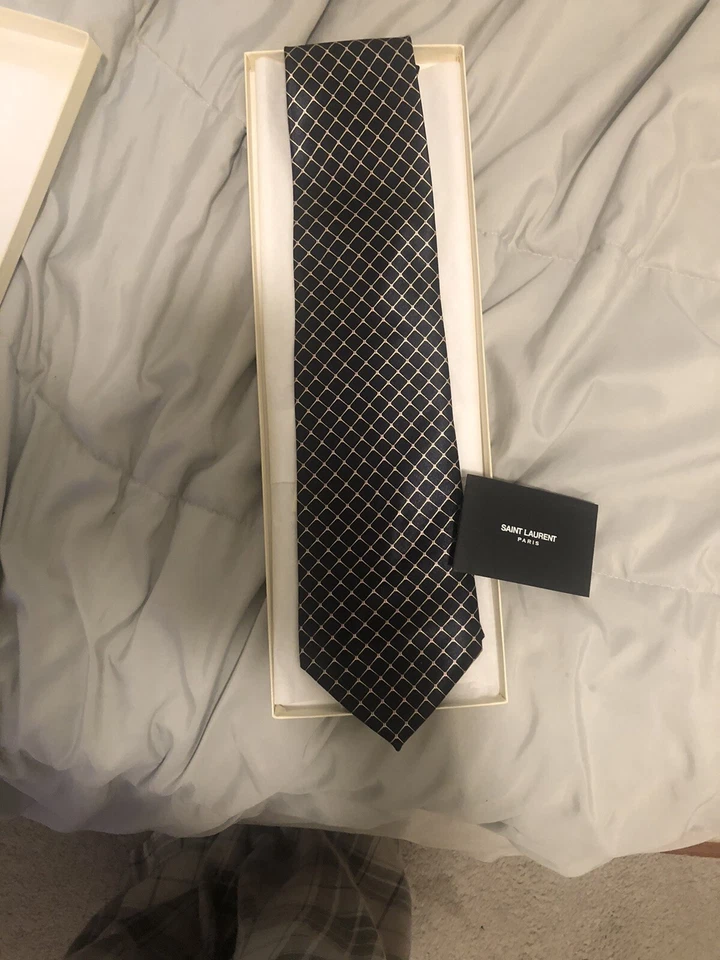 ysl corbata seda negra cuadros hombre Foto 3 de 4