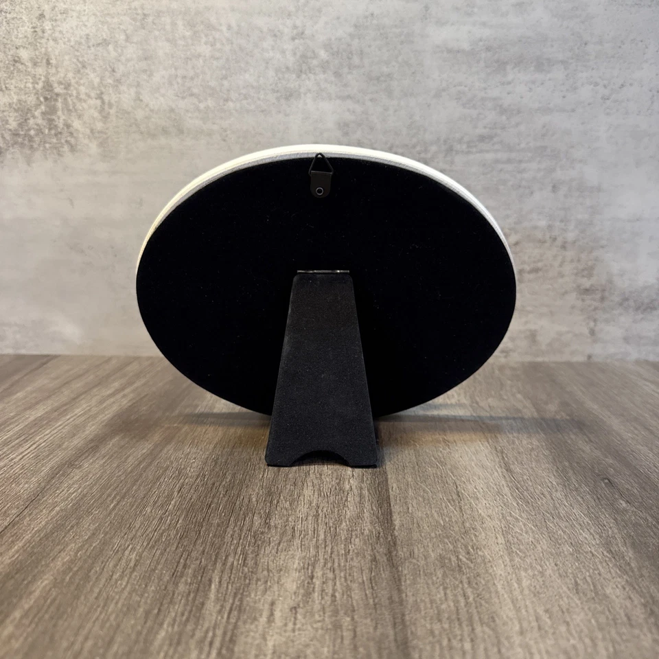 "Raz Imports conejos con gafas mirando en el espejo blanco envejecido ovalado 8"" x 5,5""" Foto 2 de 4