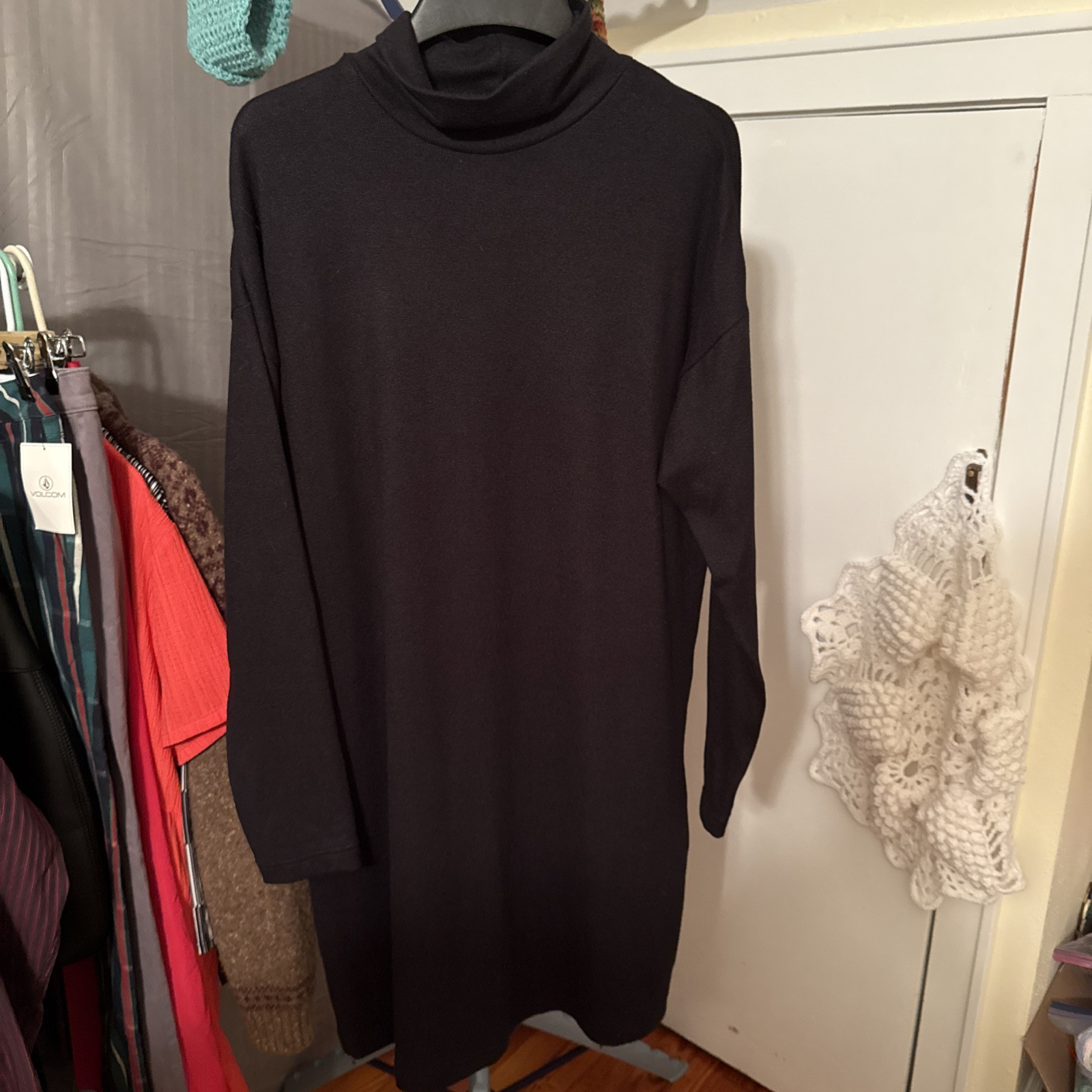 Uniqlo Women's Lightweight Black Sweater Dress Size Medium