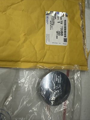 ACDelco GM Accessories 19170060 Button Style Center Cap in Chrome with GMC Logo