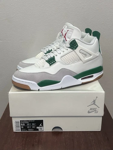 Jordan 4 SB Pine Green Size 9.5