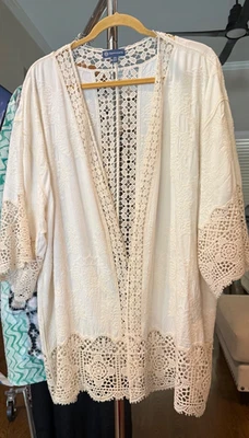 Democracy Open front Kimono Cream Color with Embrodery & Lace Size 2X-Disc Ship - Image 1 of 4