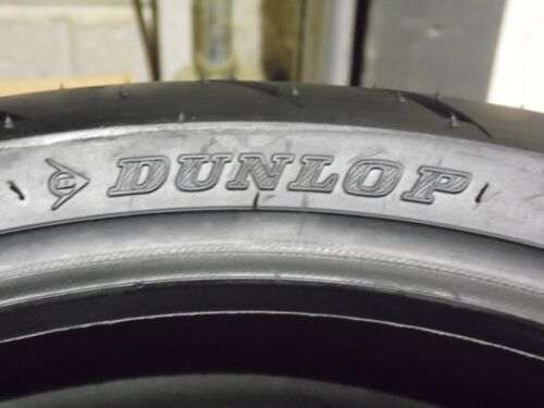 YAMAHA YZF-R6 DUNLOP SPORTMAX GPR-300 TWO TIRE SET 120/70-17 180/55-17 - Picture 4 of 6