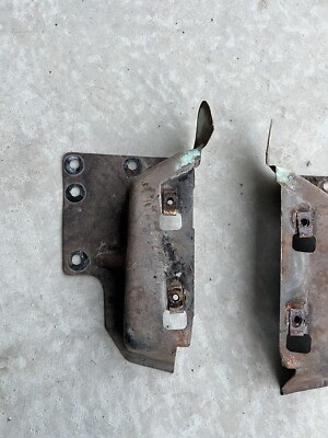 1973 1979 Ford Truck F150 BRONCO F250 F350 Pair Fender Bracket Brackets Supports