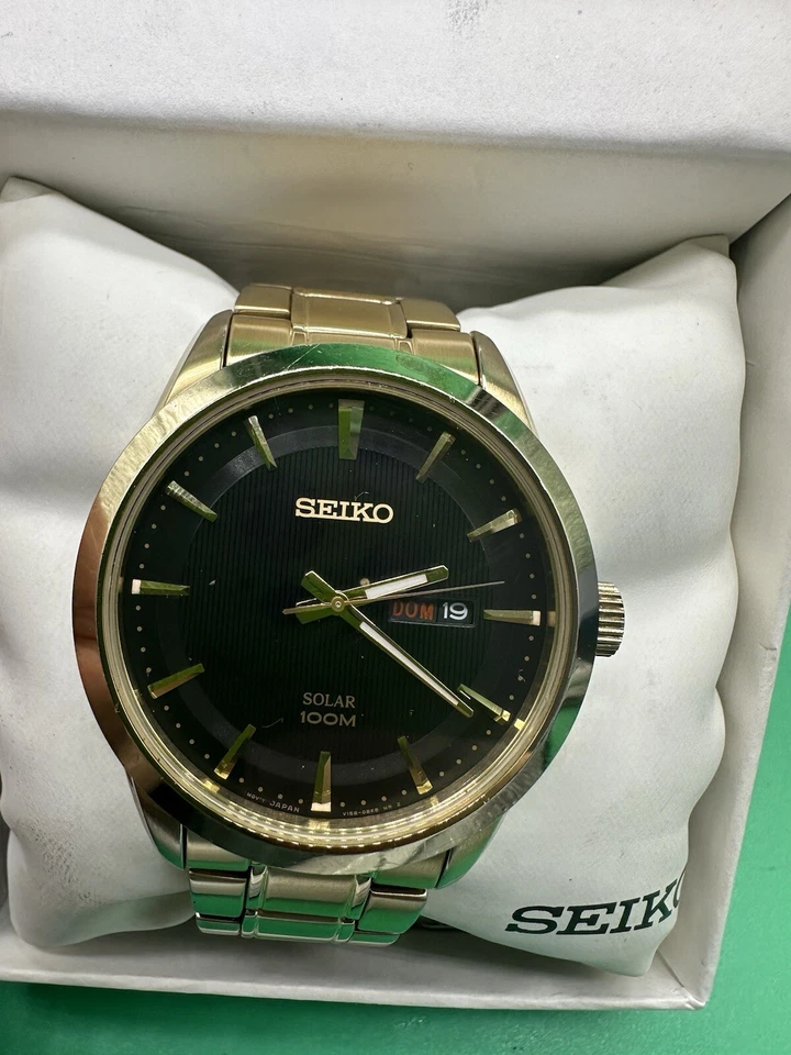 Seiko Solar 100m V158-0AS0 Seiko Solar Black Face Gold Tone Bracelet In Box - Image 3 of 4