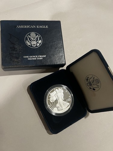USA 1 Dollar 1998 P American Eagle 1 OZ Fine Silver with Box - Picture 2 of 3