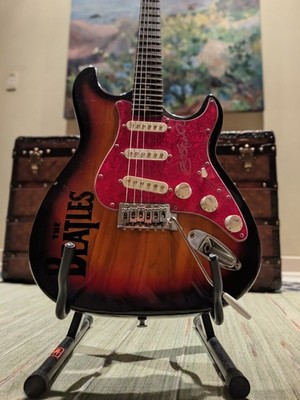 George Harrison Signed Electric Guitar Beatles Autograph Music Memorabilia