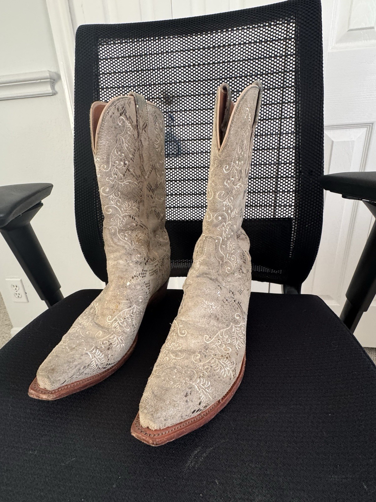 Lucchese Stone Python Women’s Size 11B - image 1