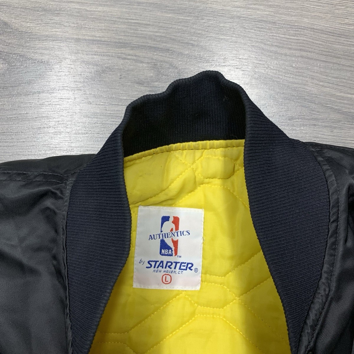 Vintage 80S Starter Los Angeles Lakers Satin Jacket Large RARE