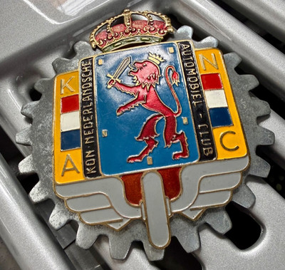 VTG Koninklijke Nederlandse Automobiel Club (KNAC) Emblem  CLUB BADGE