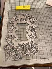 Tonic Studios Foliage Frame Die Set Ref20442