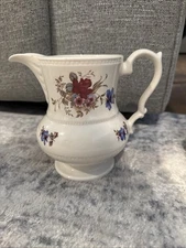 VINTAGE 5" LORD NELSON POTTERY PITCHER/MADE ENGLAND/BLUE/PINK & RED FLORAL ROSES