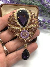 Lovely Large Purple Victoriana Vintage Style Rhinestone Floral Drop Brooch 