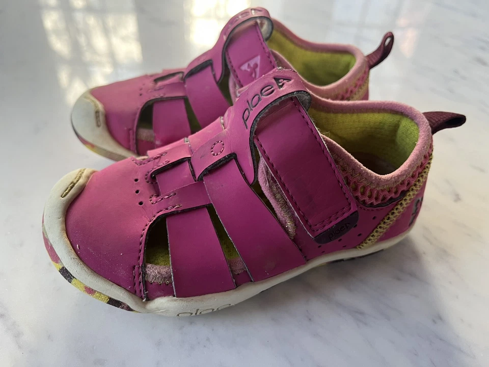 Sandalia de zapato Plae Sam 2.0 rosa para niñas - talla 9 para niños pequeños Foto 3 de 4