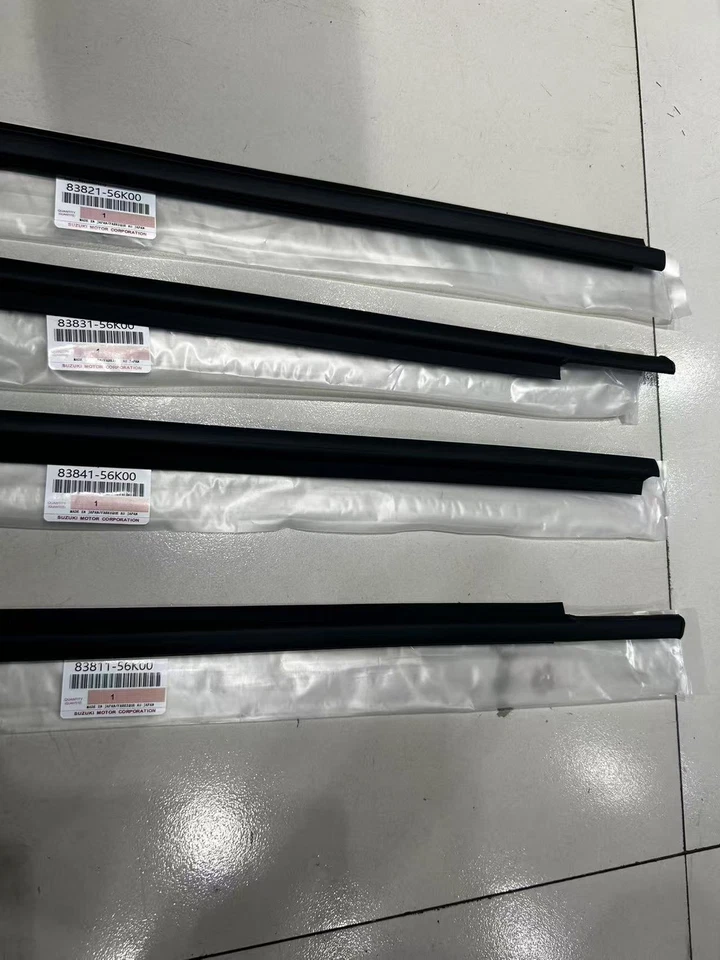 GENUINO Para SUZUKI SX4 4 Puertas 06-14 Ventanas Exterior Moldura Sello Resistente a la Intemperie Foto 4 de 4